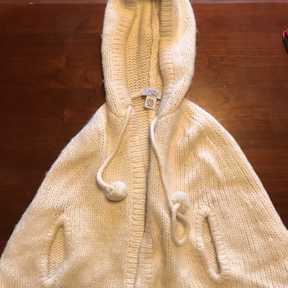 Ann Taylor Loft cape